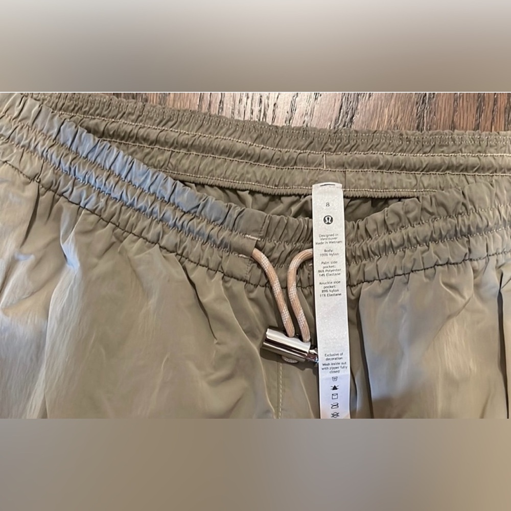 Lululemon joggers - Picture 3 of 5